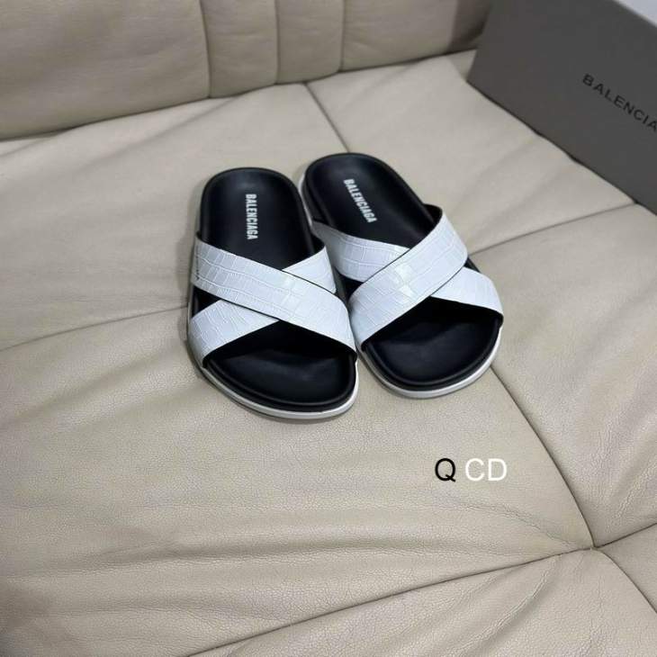 Picture of Balenciaga Slippers _SKUBalenciagasz38-45CD06023377